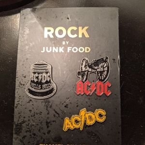 AC⚡DC pins